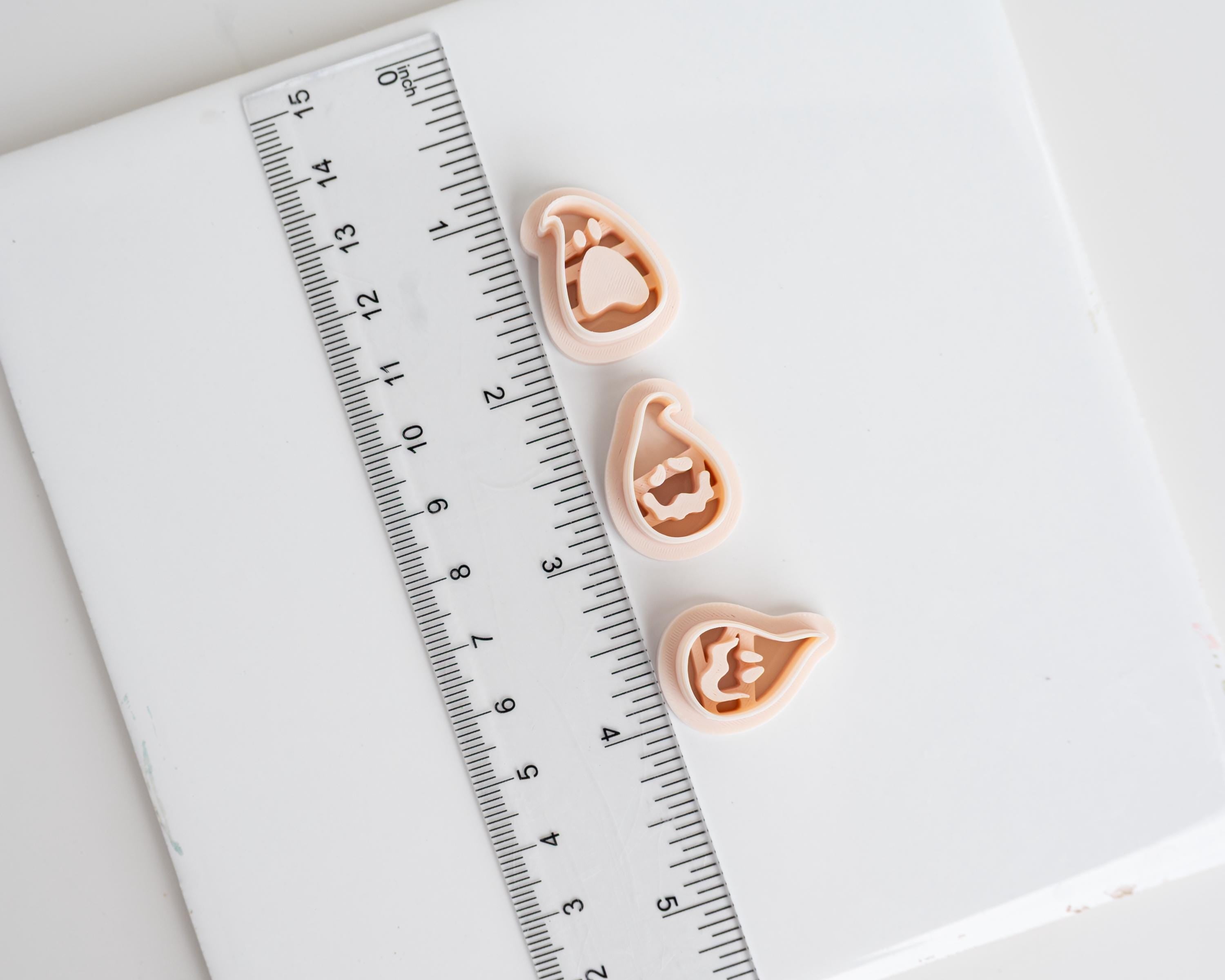 Ghost Face Drops - Set of 3 | Mini Halloween Ghostly Faces