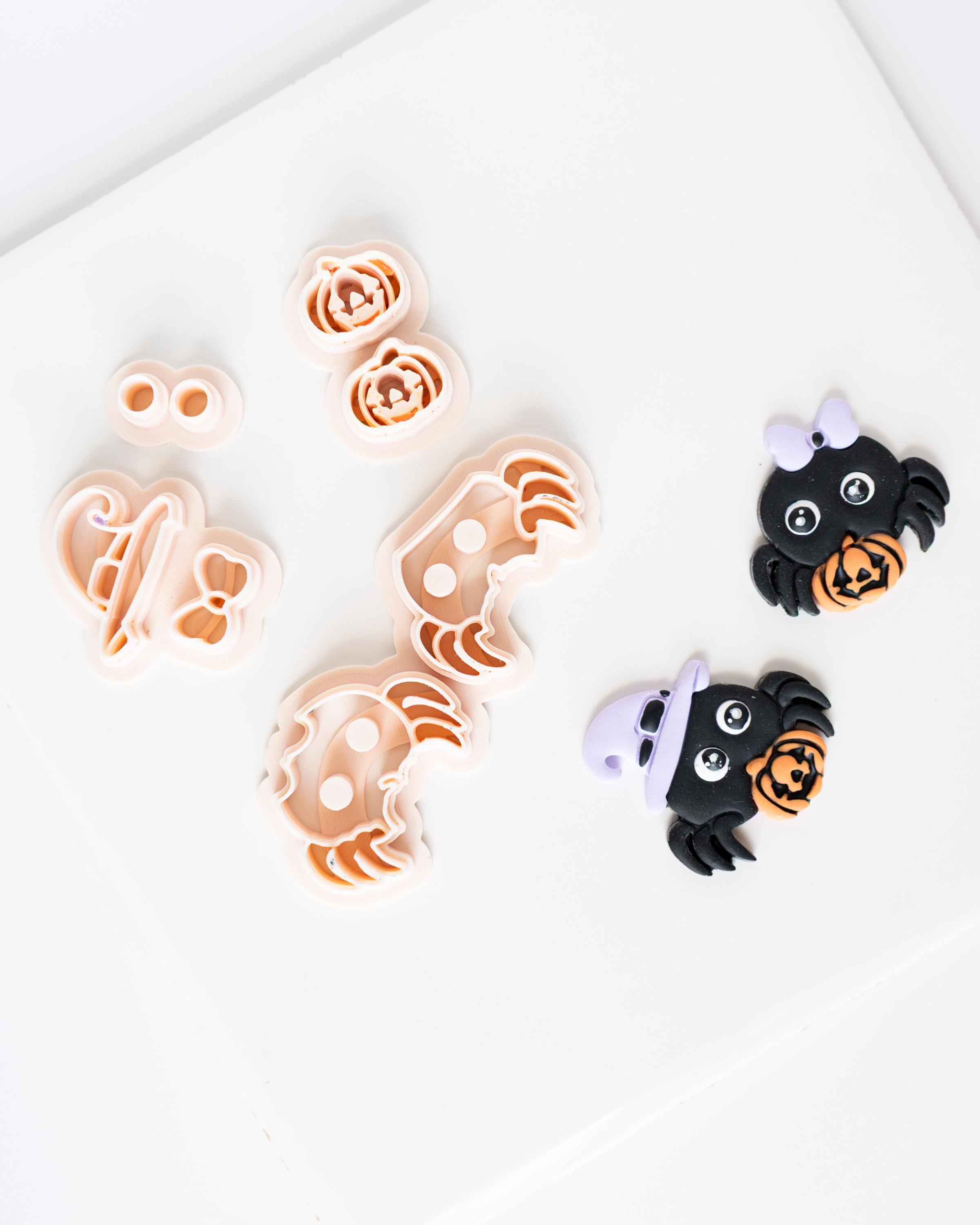 Mr and Mrs Spiders - Mirrored Clay Cutter Set for Halloween