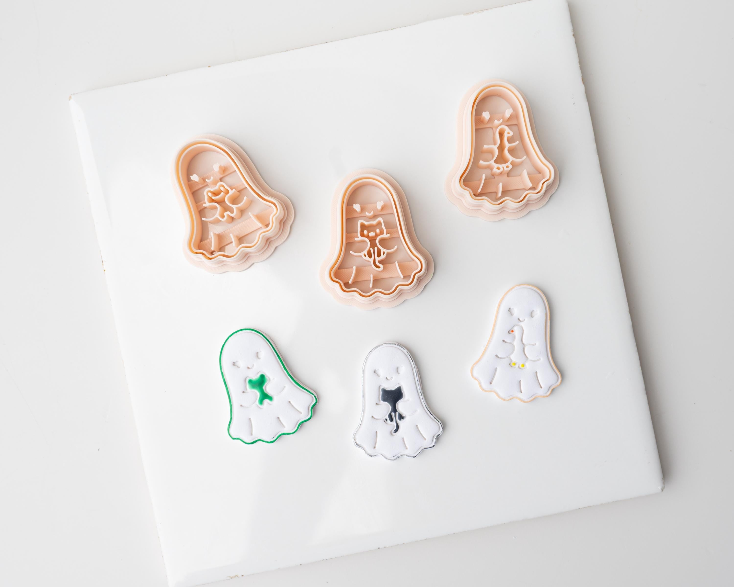 Ghost Holding Friends | Halloween Embossed Animal with Ghost Clay Cutter