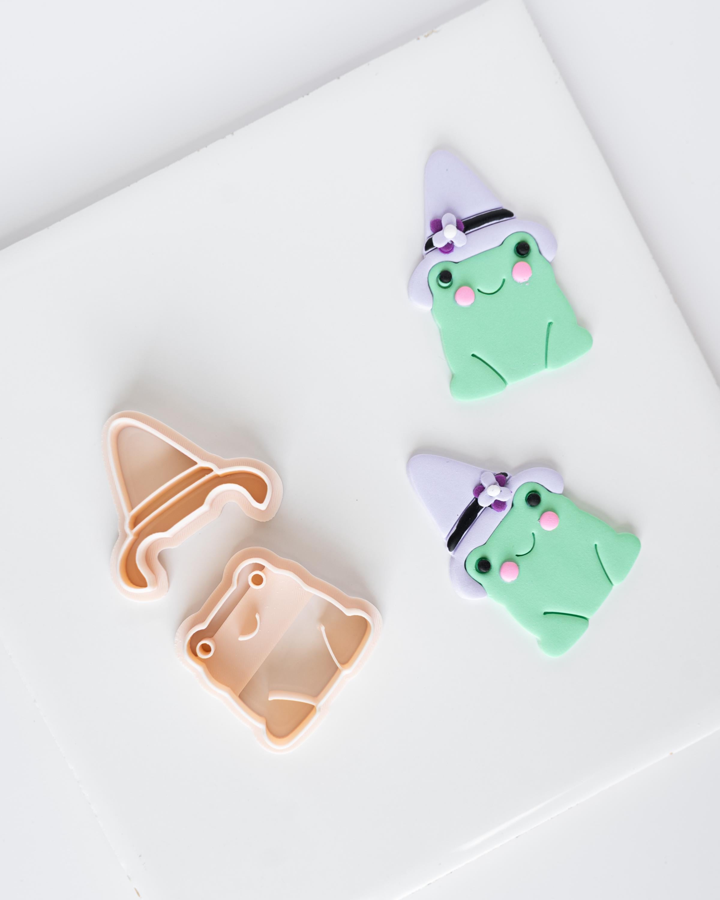 Frog Witch - Clay Cutter Halloween with Witches Hat