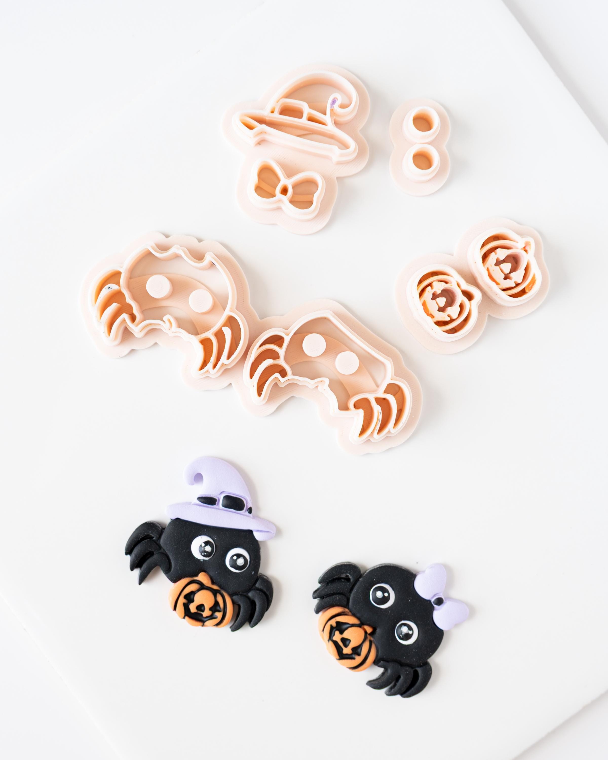 Mr and Mrs Spiders - Mirrored Clay Cutter Set for Halloween