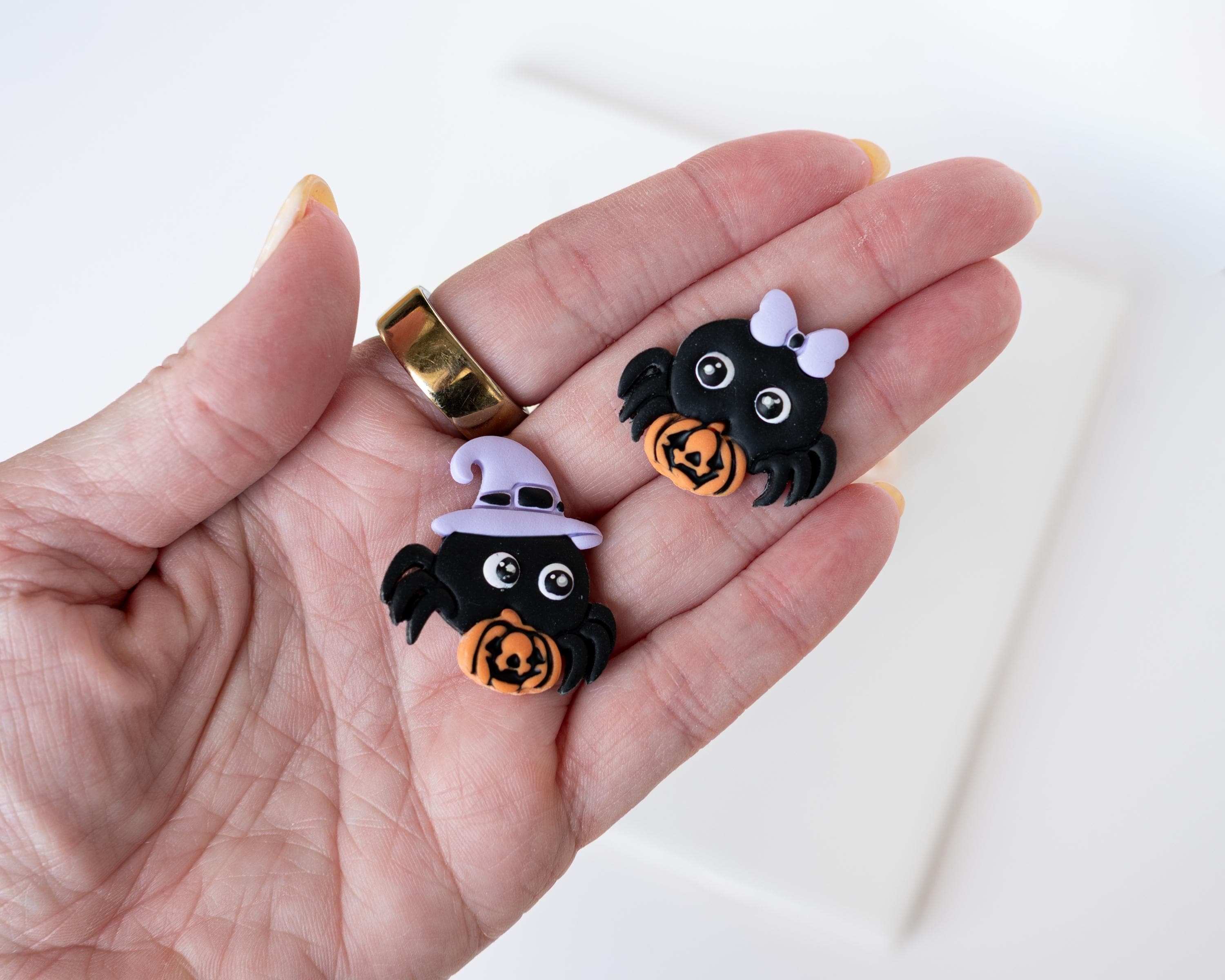 Mr and Mrs Spiders - Mirrored Clay Cutter Set for Halloween