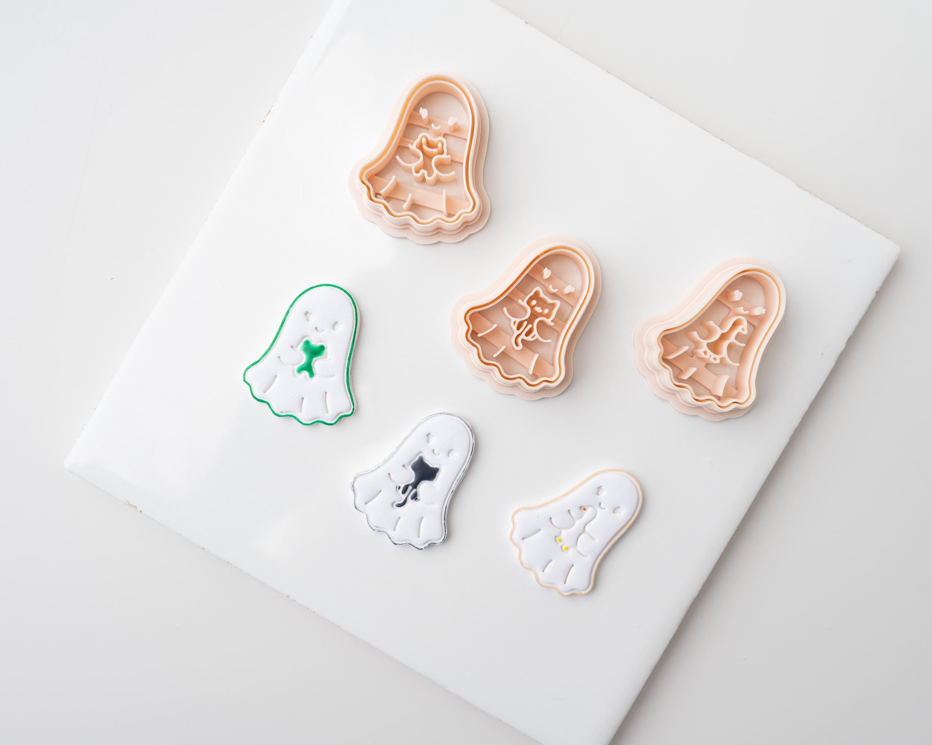 Ghost Holding Friends | Halloween Embossed Animal with Ghost Clay Cutter