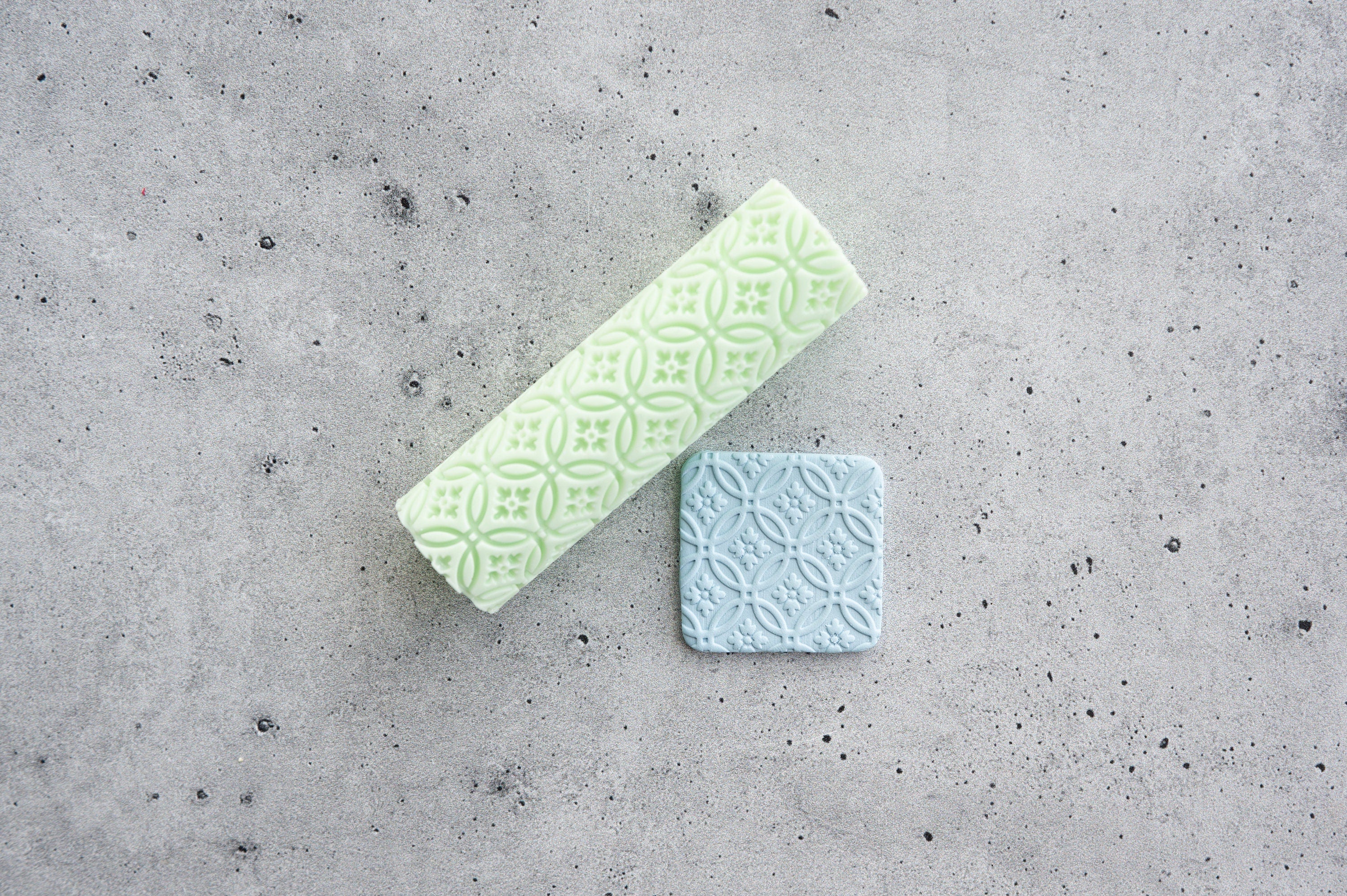 Floral Mosaic Tile Roller - Resin Texture Roller