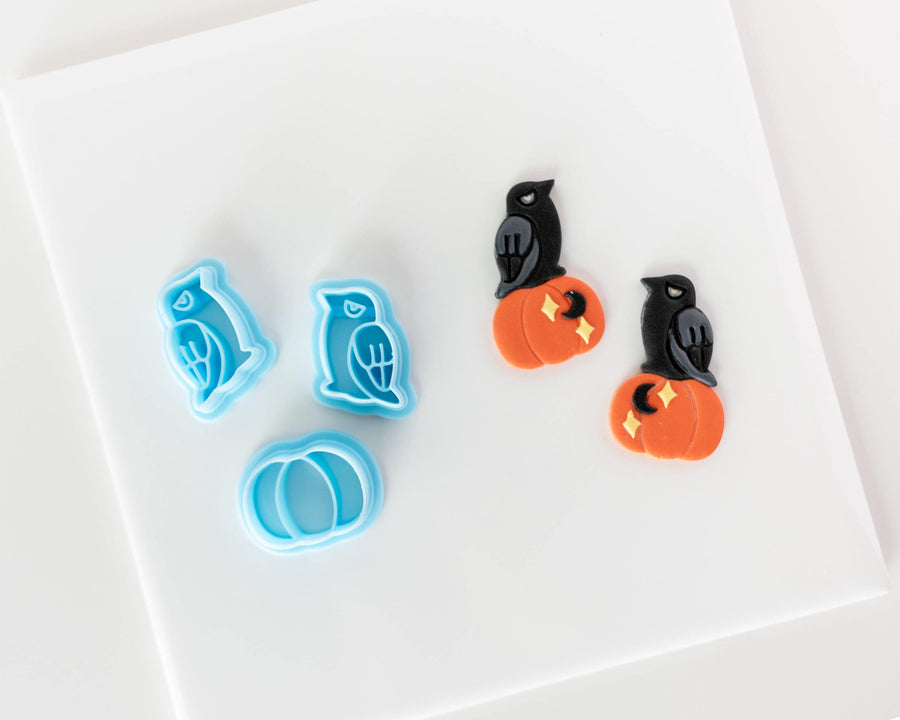 Pumpkin Friends - 3 or 5 piece set - Cat and Raven