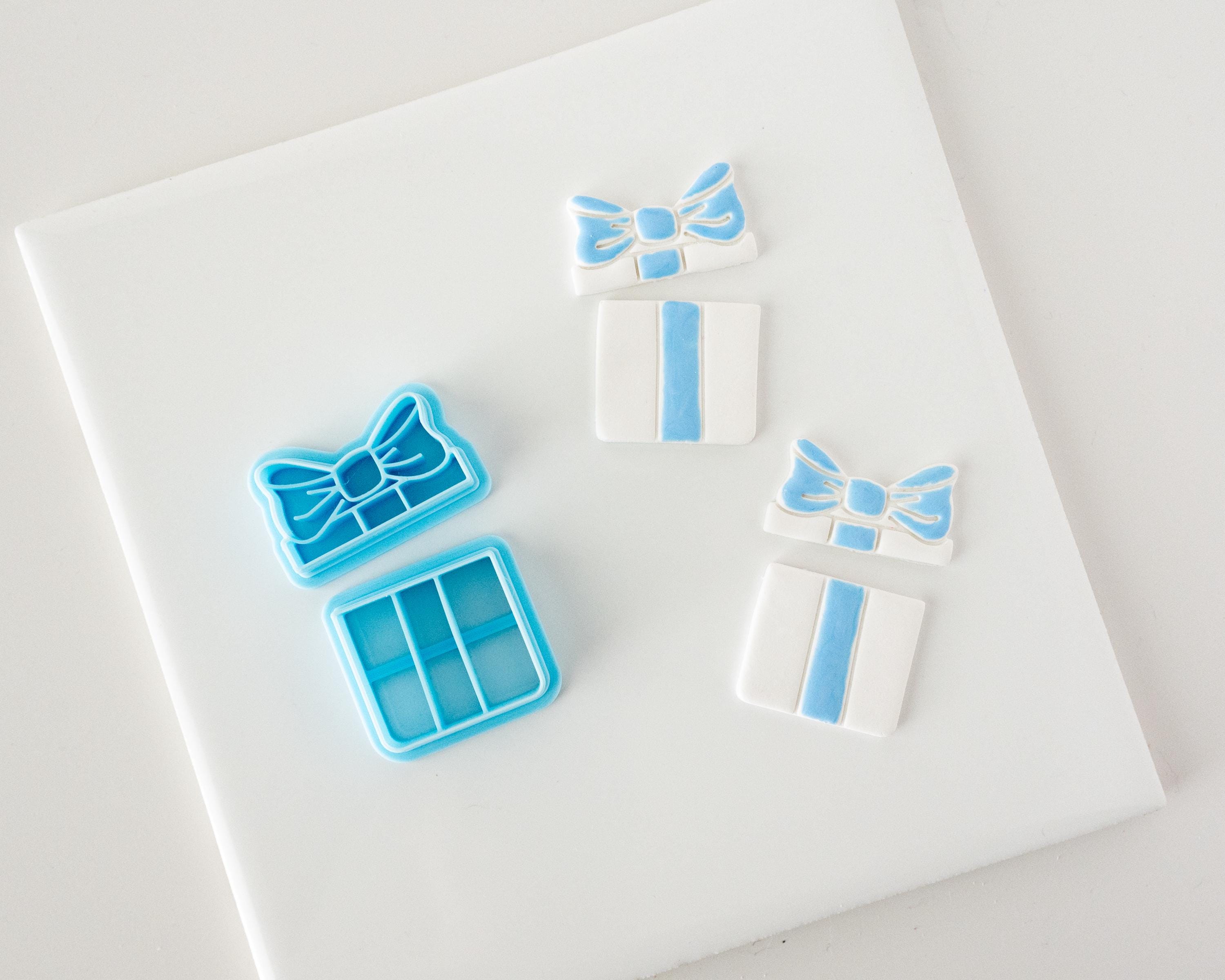 Present - 2 Piece Dangle Gift Box