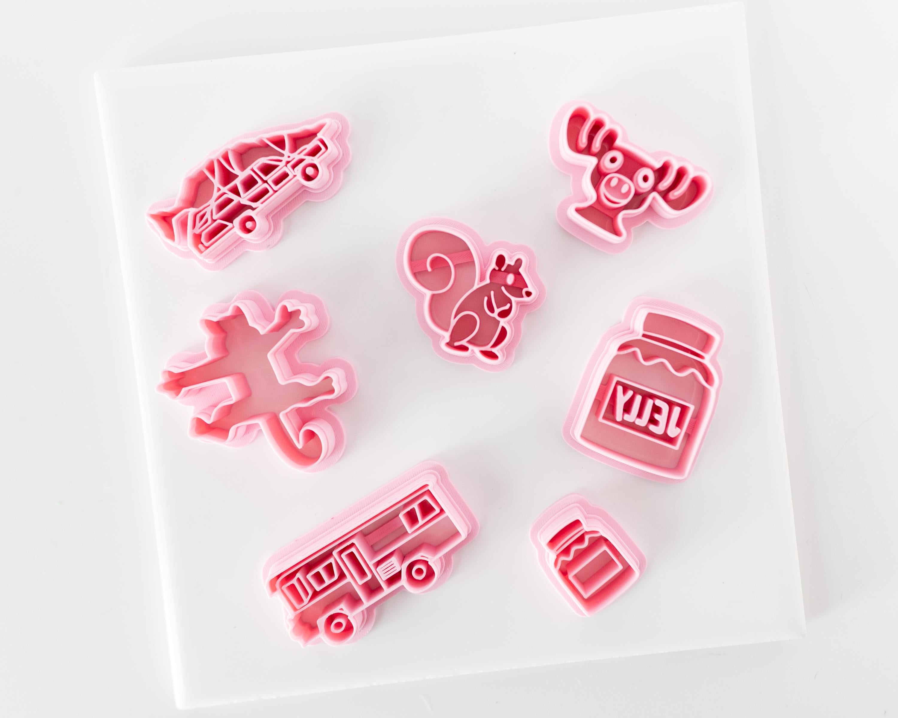 Christmas Vacation Clay Cutter Set - Hand-Drawn