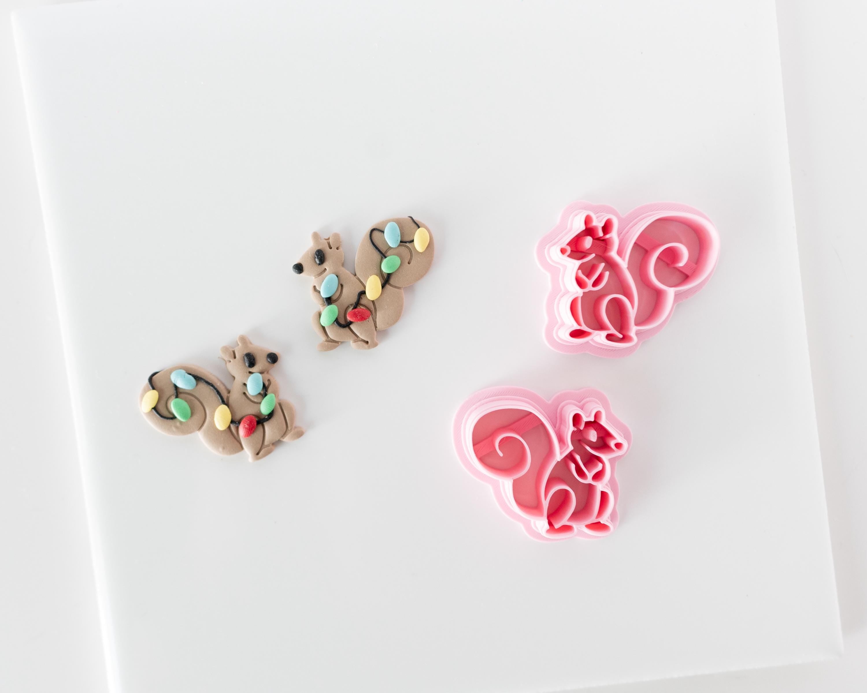 Holiday Squirrel - Hand-Drawn Christmas Vacation Clay Cutter