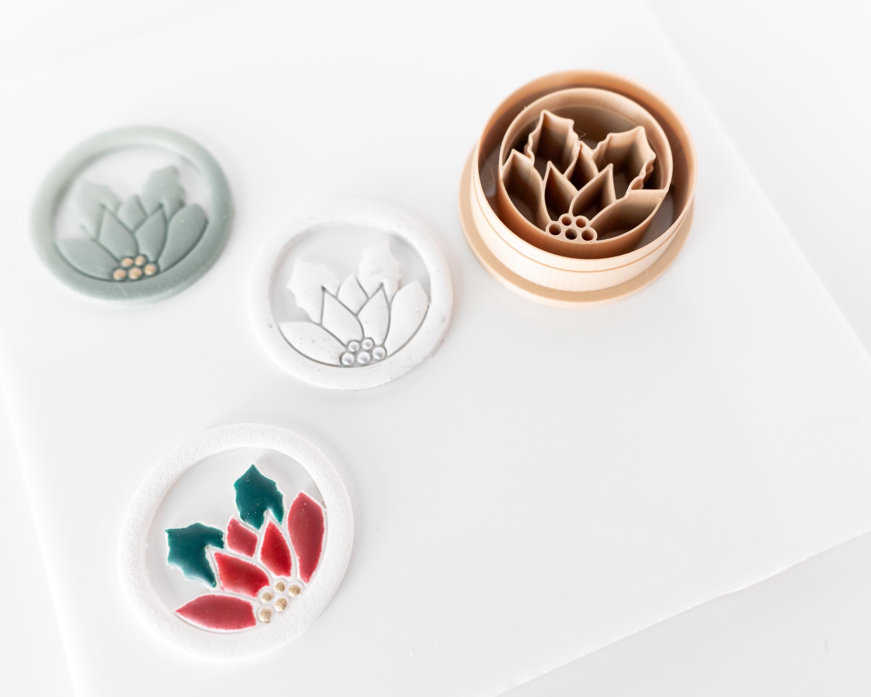 Holly Leaf Hoop Circle