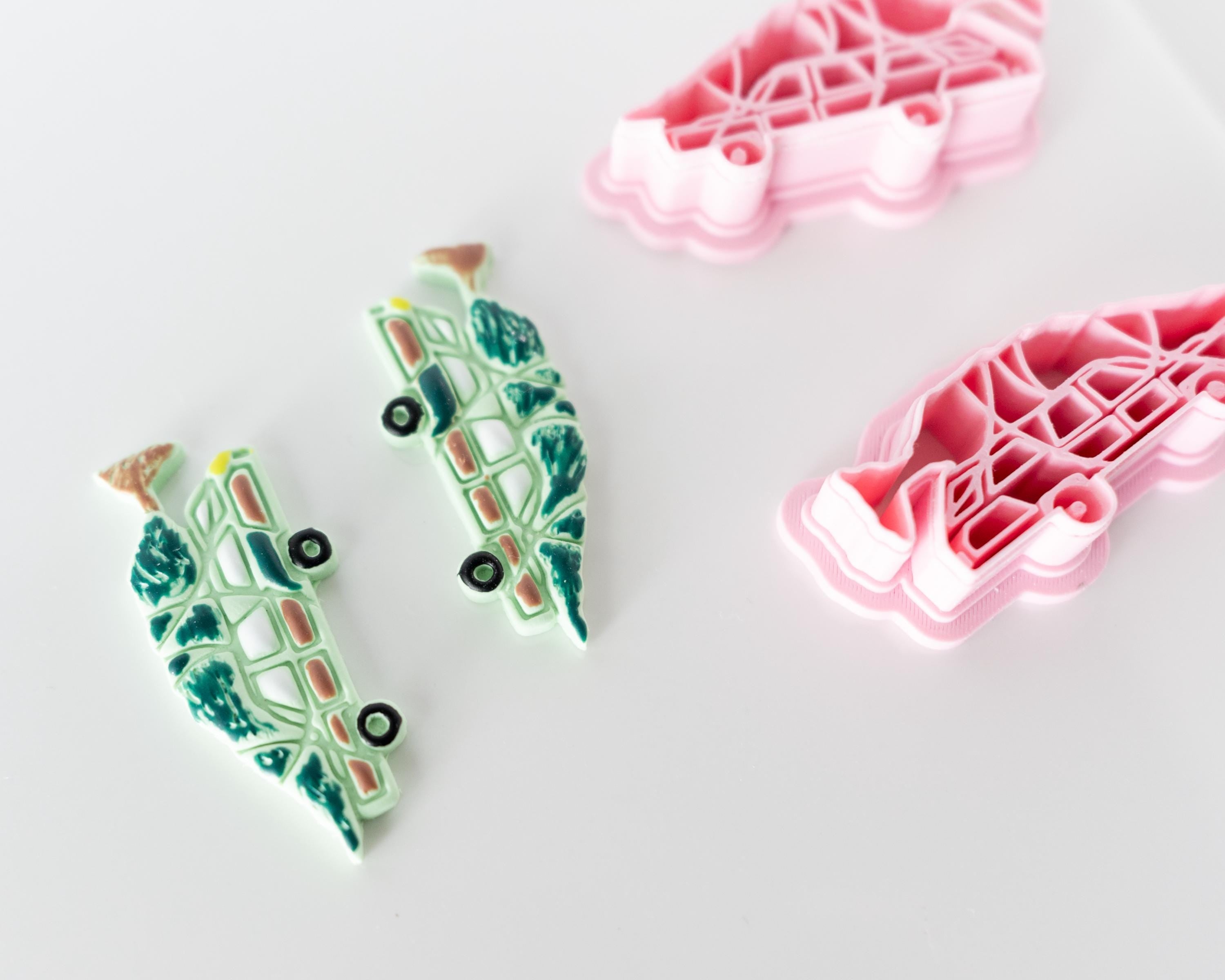 It's a Beut Clark - Hand-Drawn Car with Tree - Christmas Vacation Clay Cutter