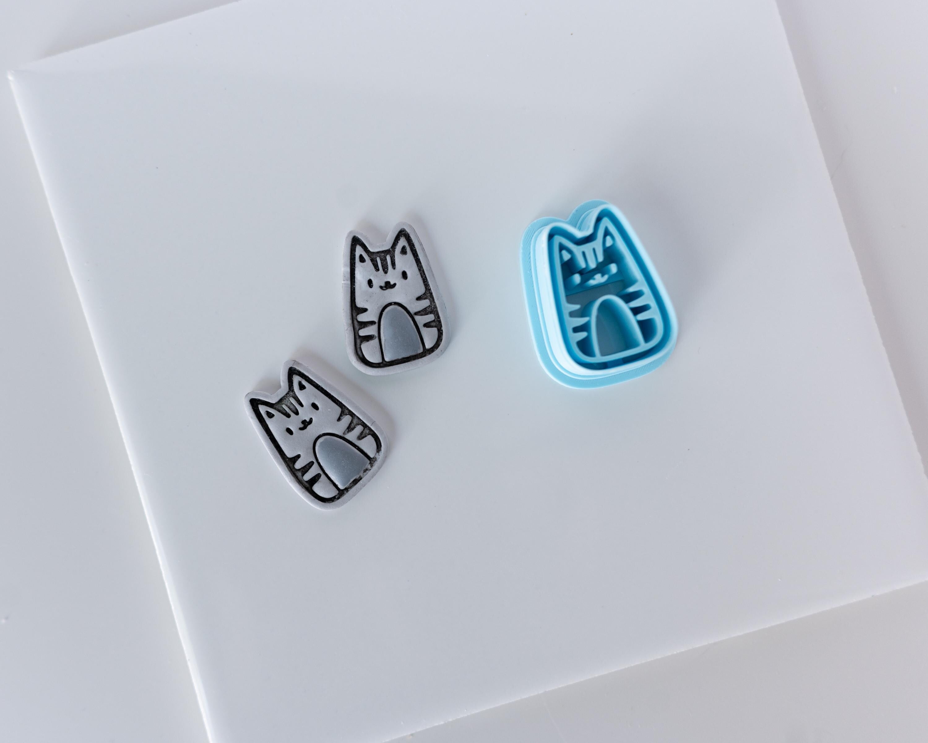 Embossed Line Cats