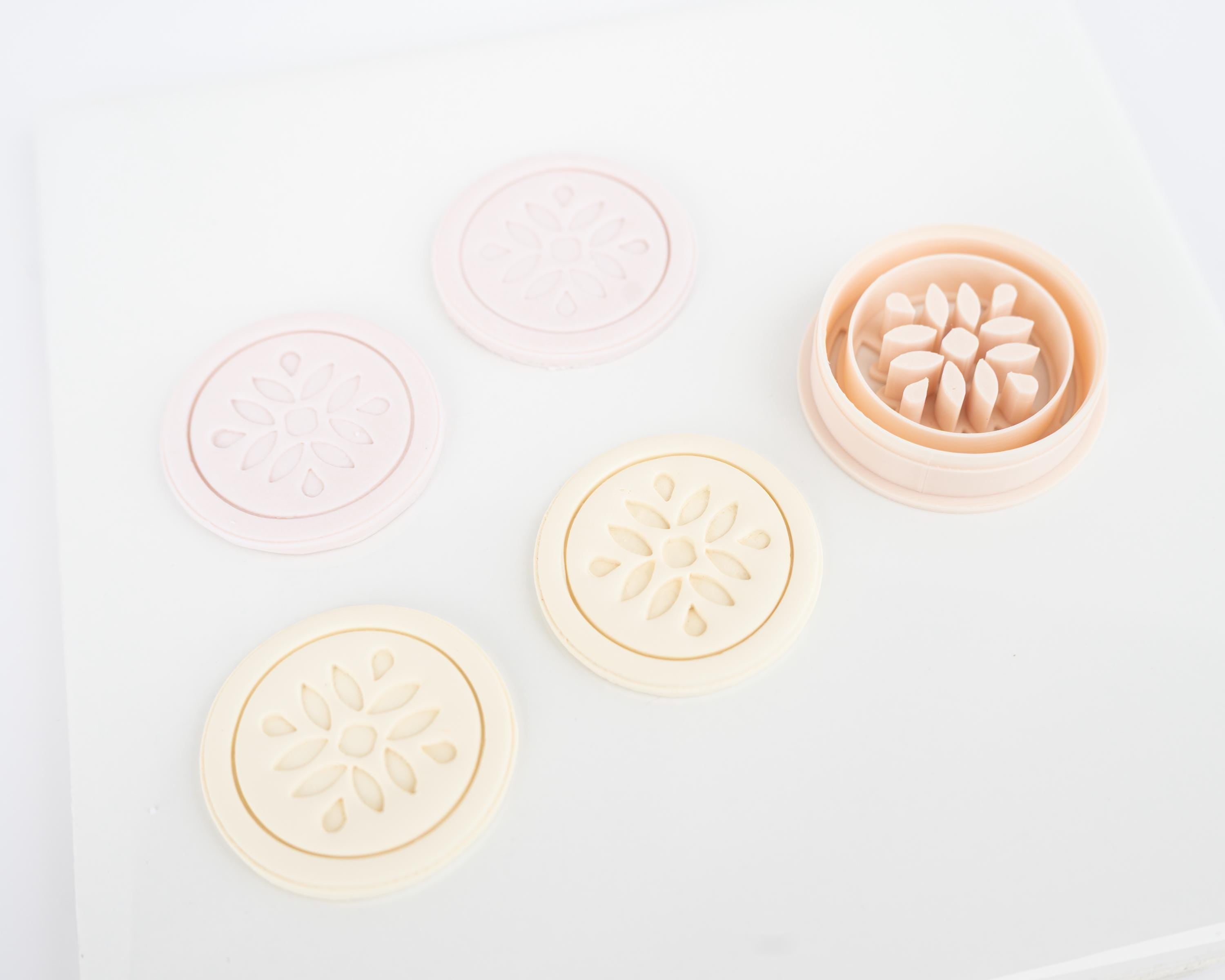 Floral Coin Circle