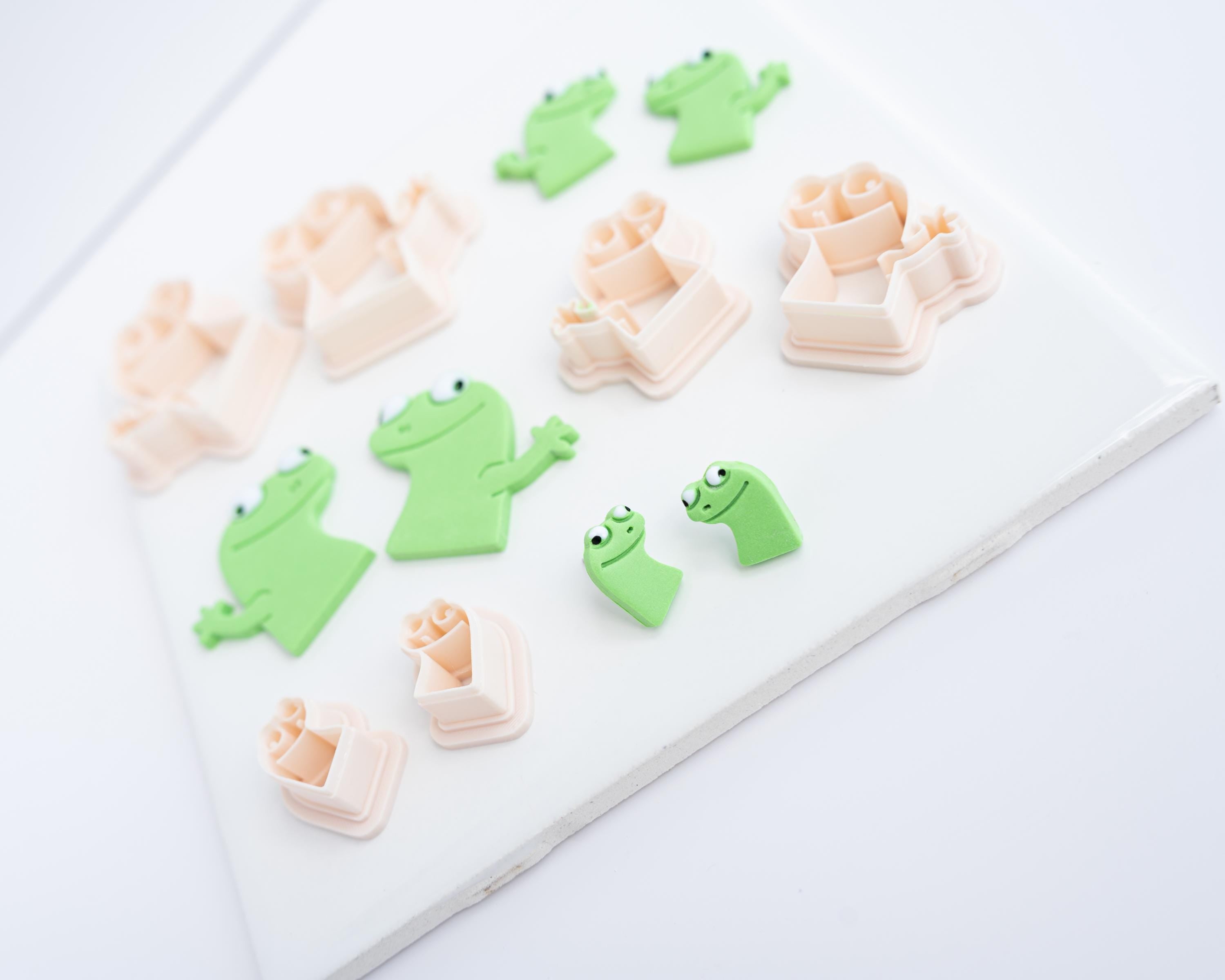 Lizard Meme Mirrored Set (2 Cutters)