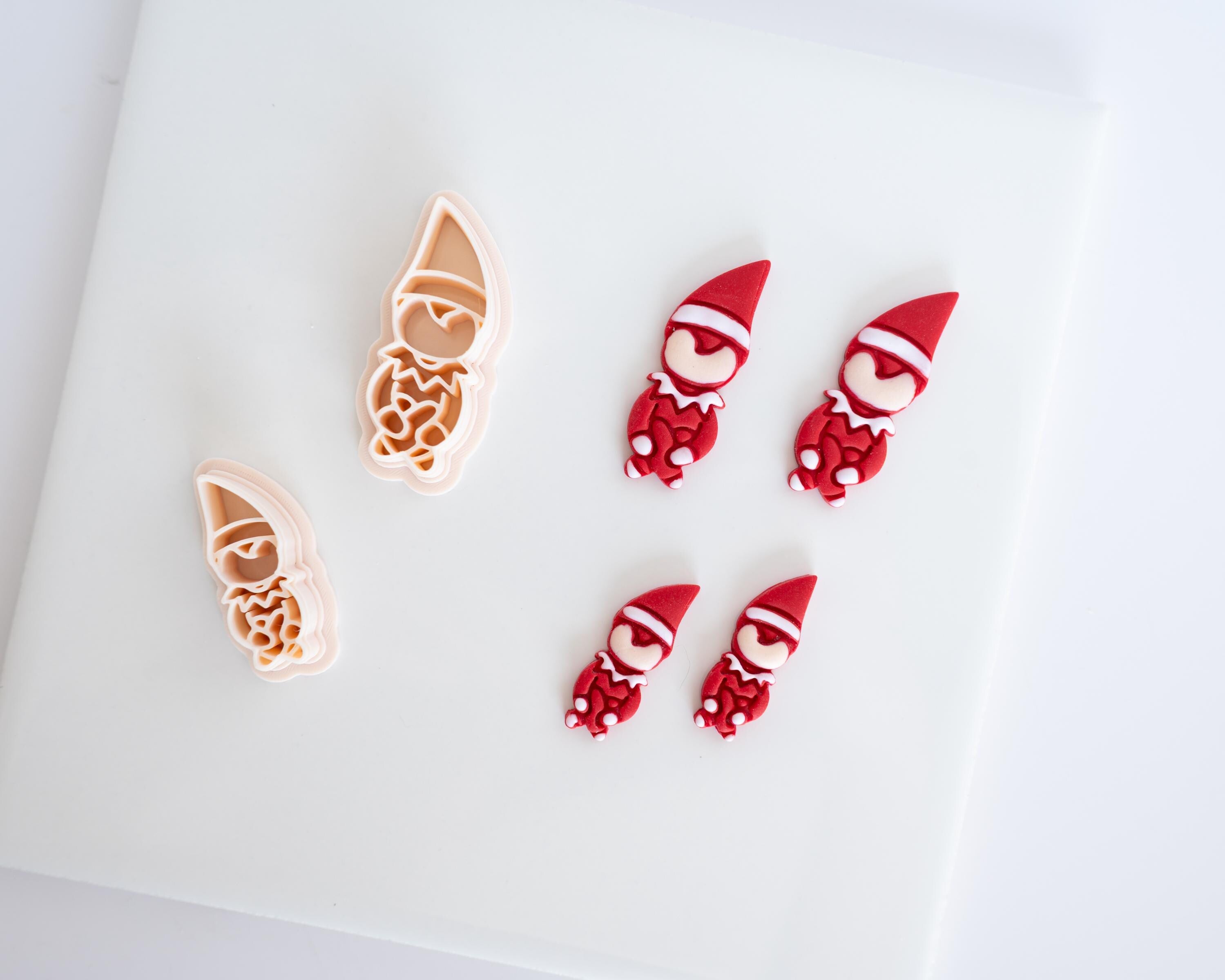 Sitting Elf - Christmas Clay Cutter