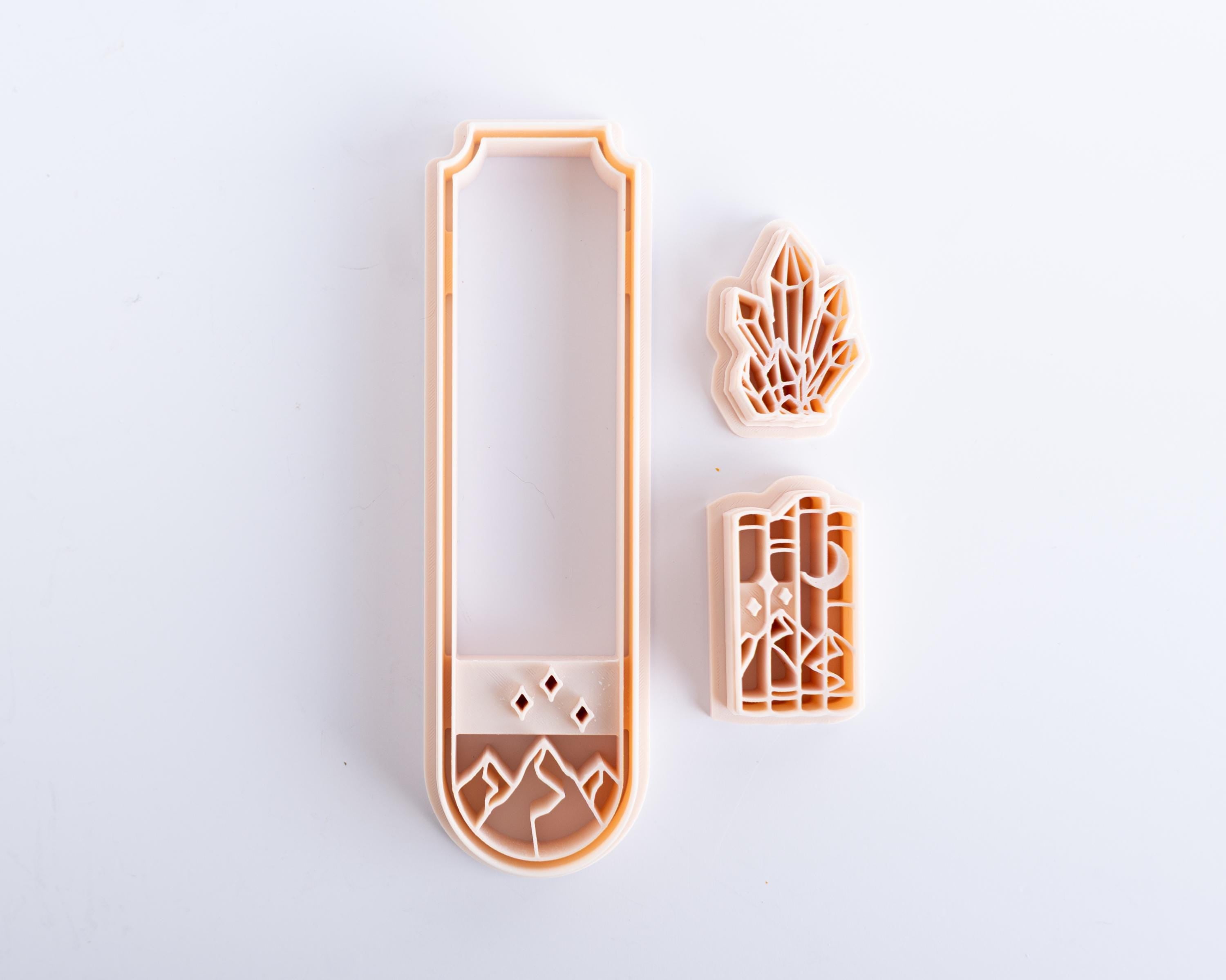 Romantasy Mountain Bookmark - Bookish Clay Cutters