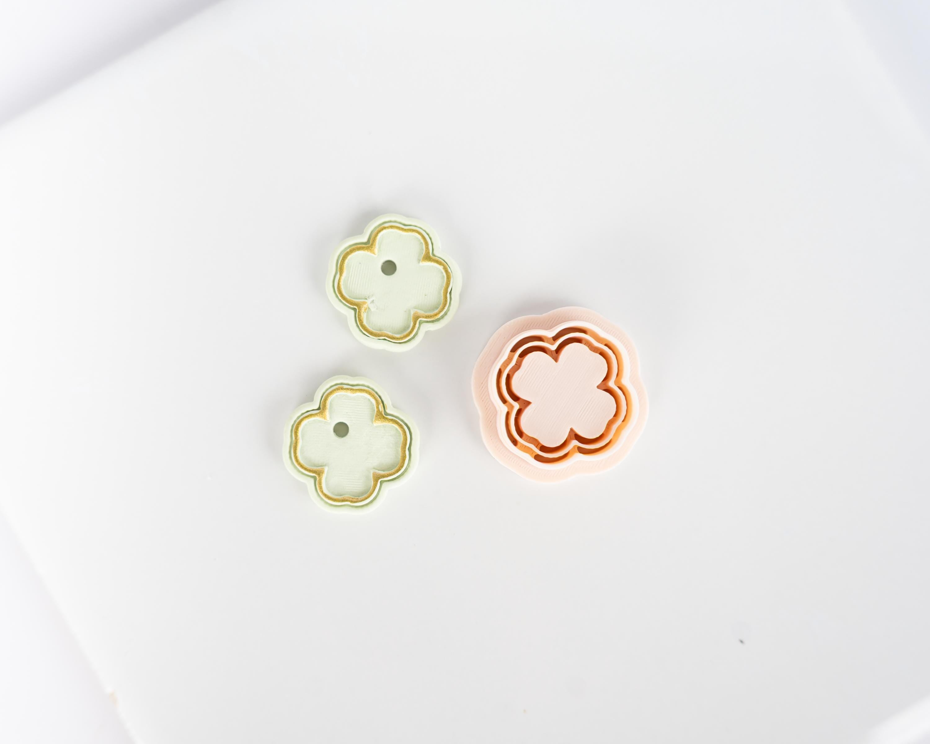 Precious Stones Clovers - Embossed