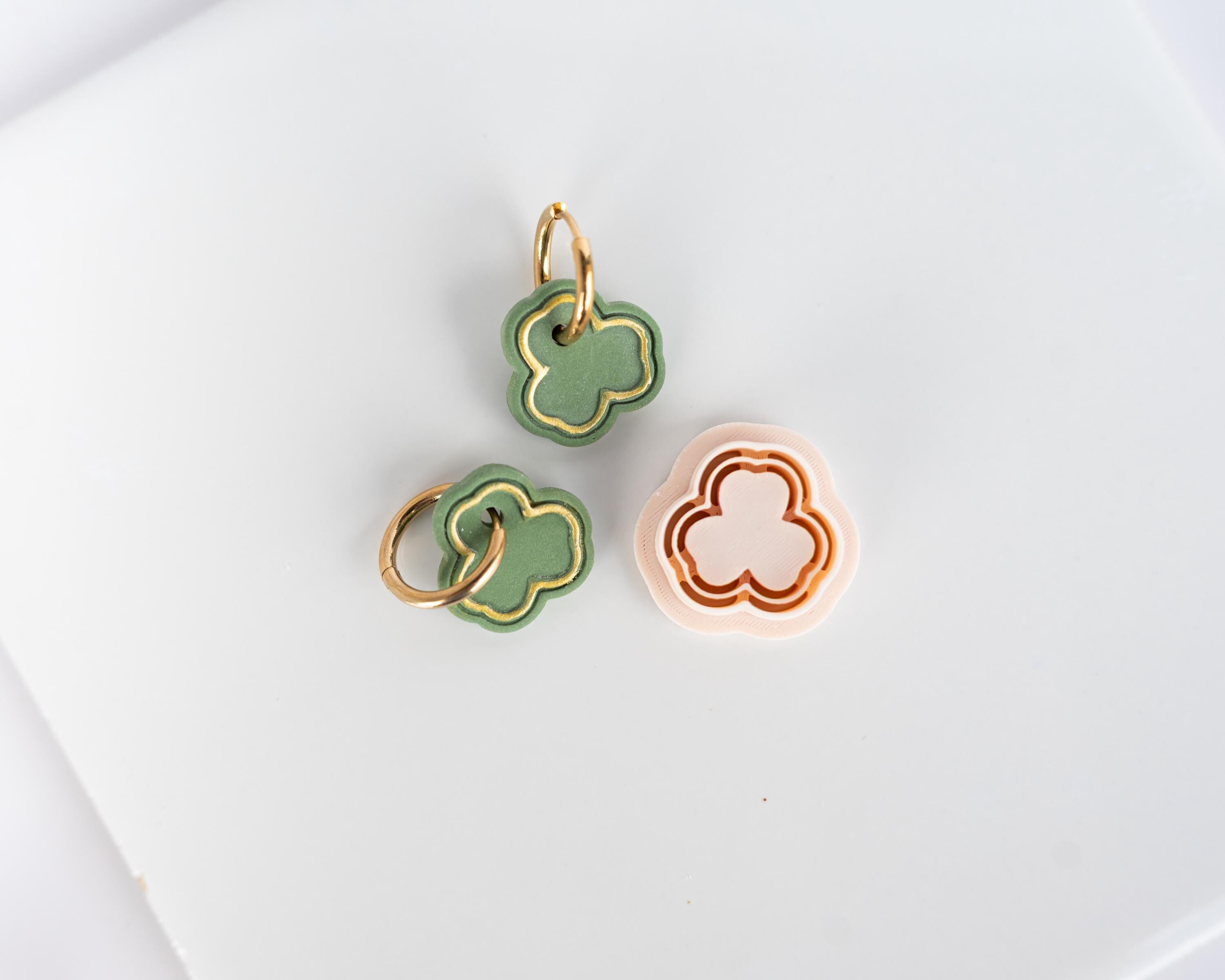 Precious Stones Clovers - Embossed