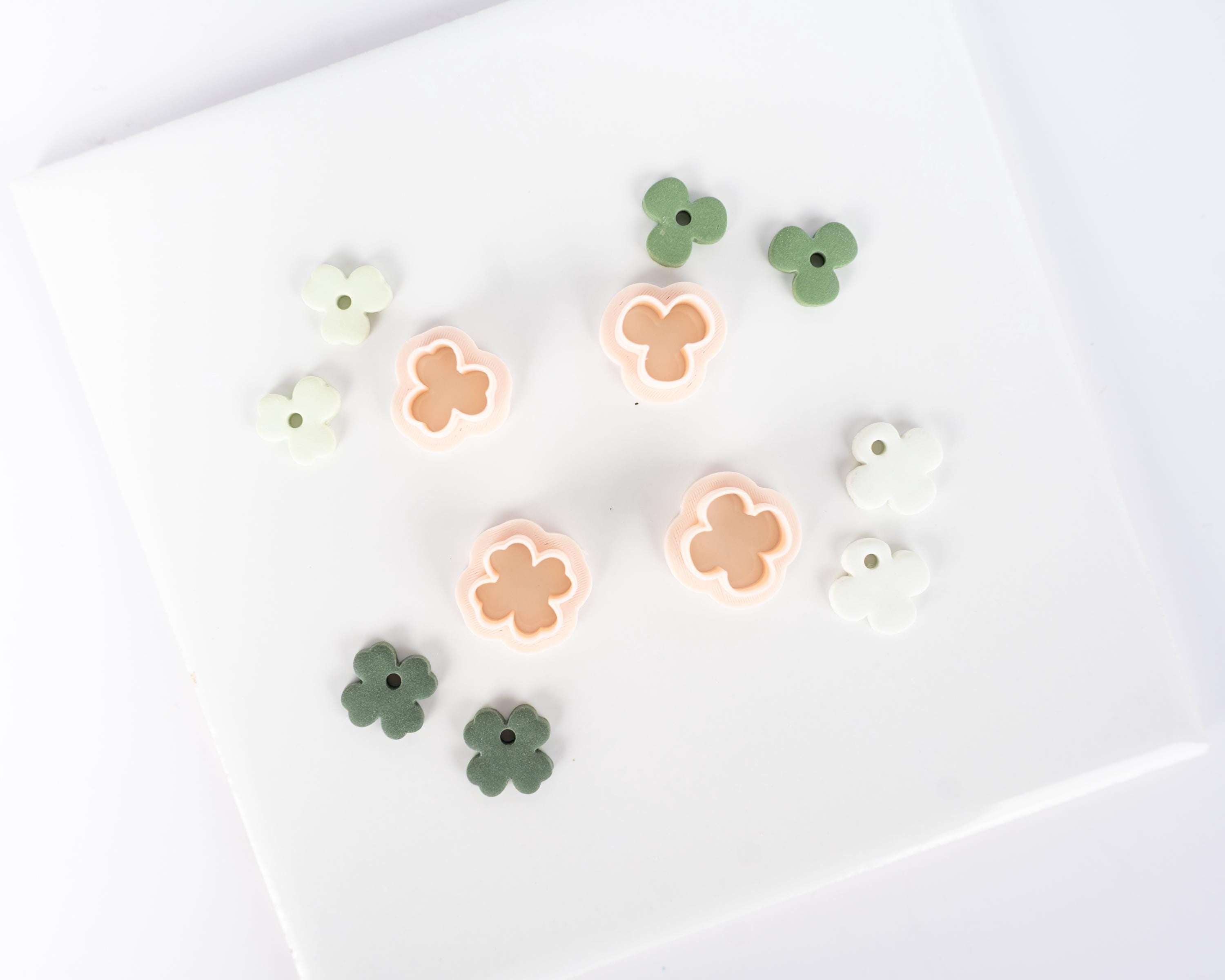 Precious Stones Clovers - Simple