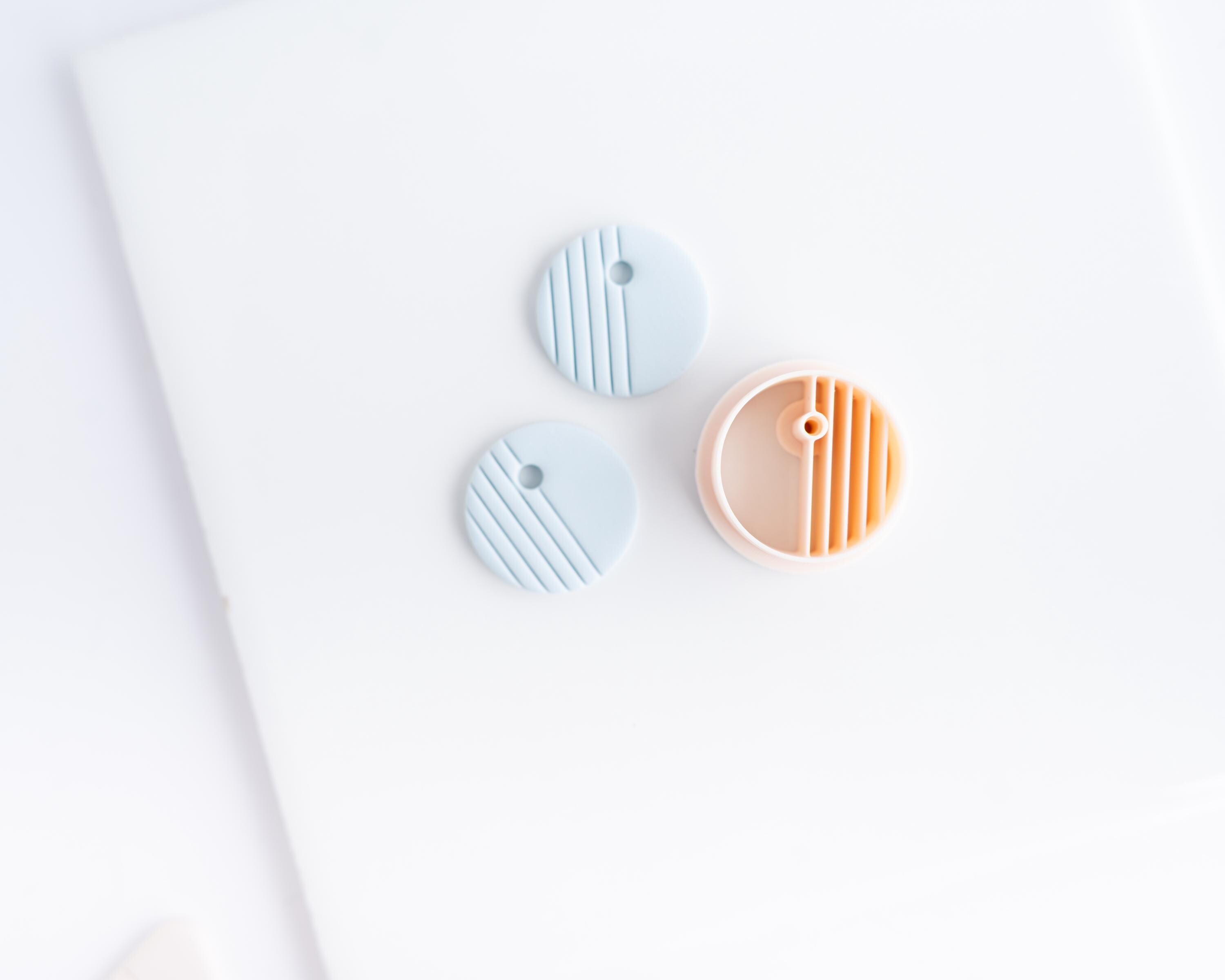 Basic Geo Studs and Cutters - Lines