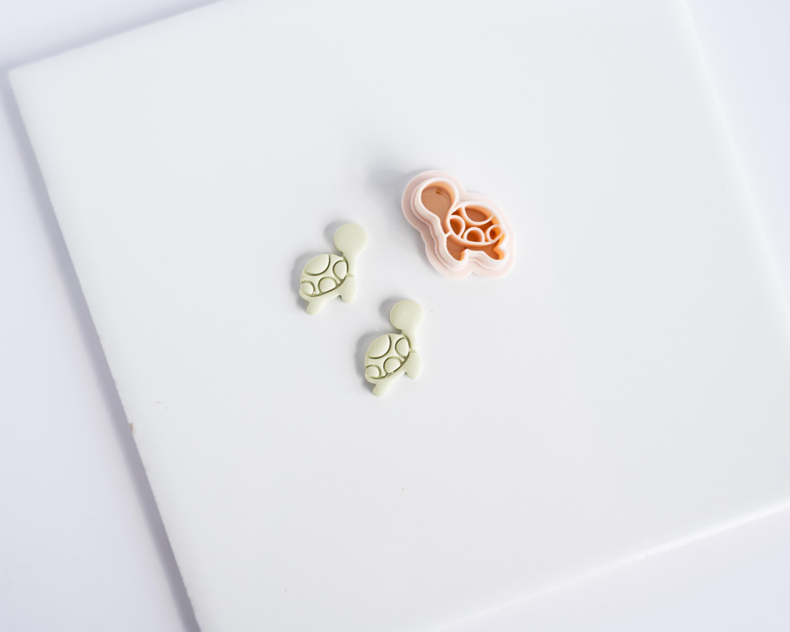 Sea Studs: Anchor, Dolphin, Sand Dollar, Sea Horse, Turtle and Whale