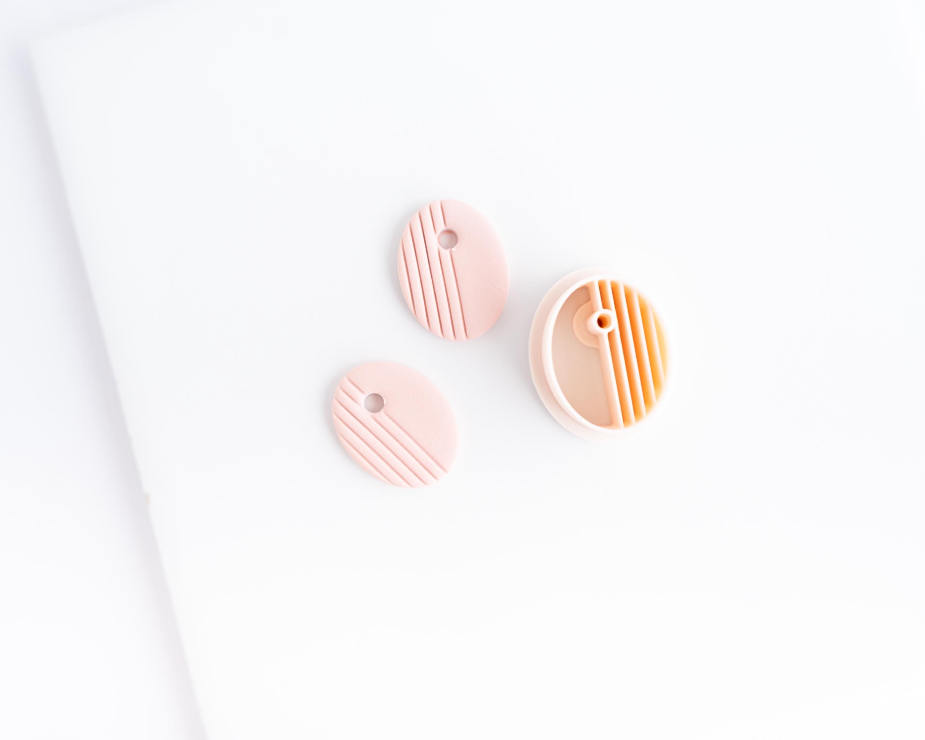 Basic Geo Studs and Cutters - Lines