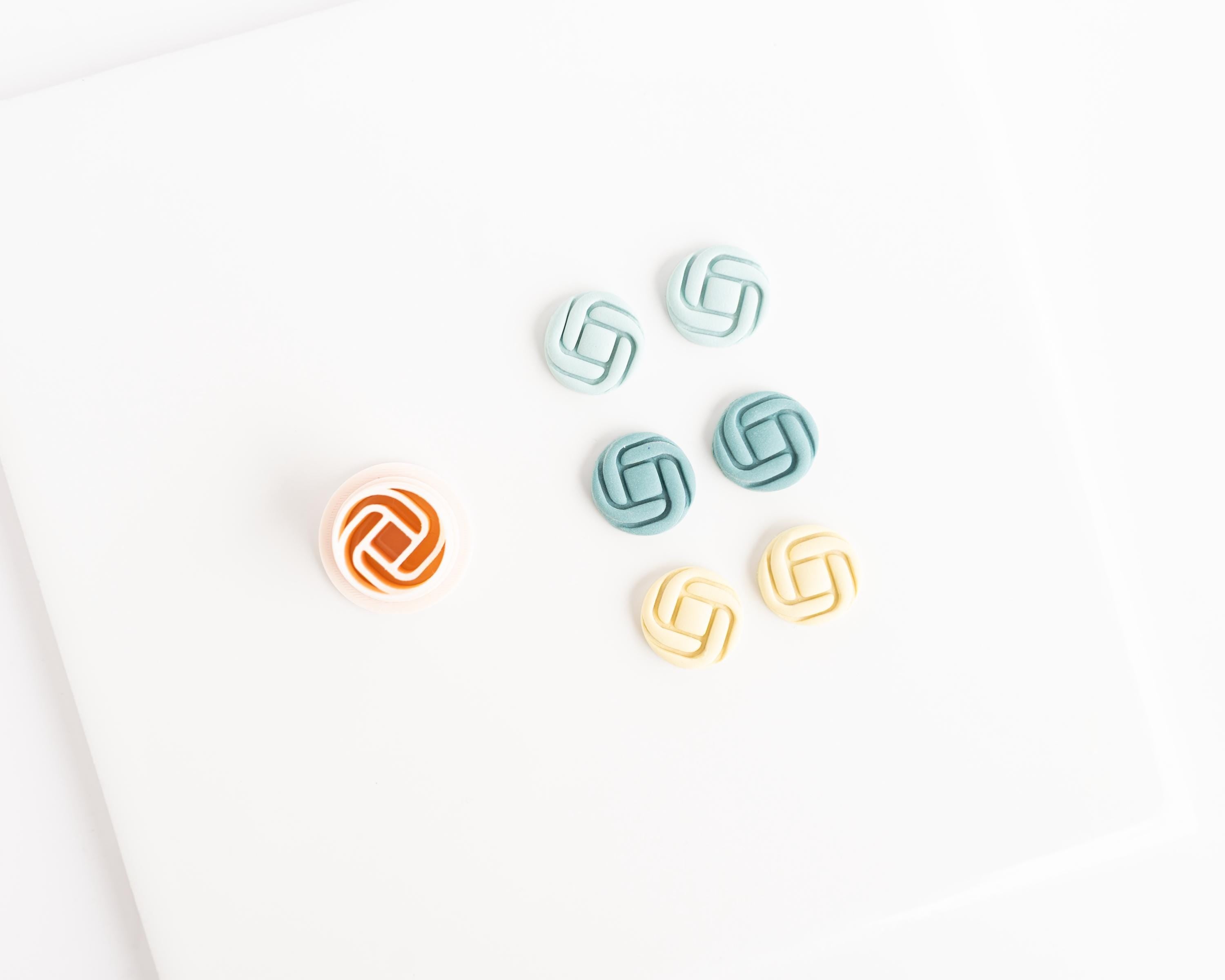 Celtic Knot Stud