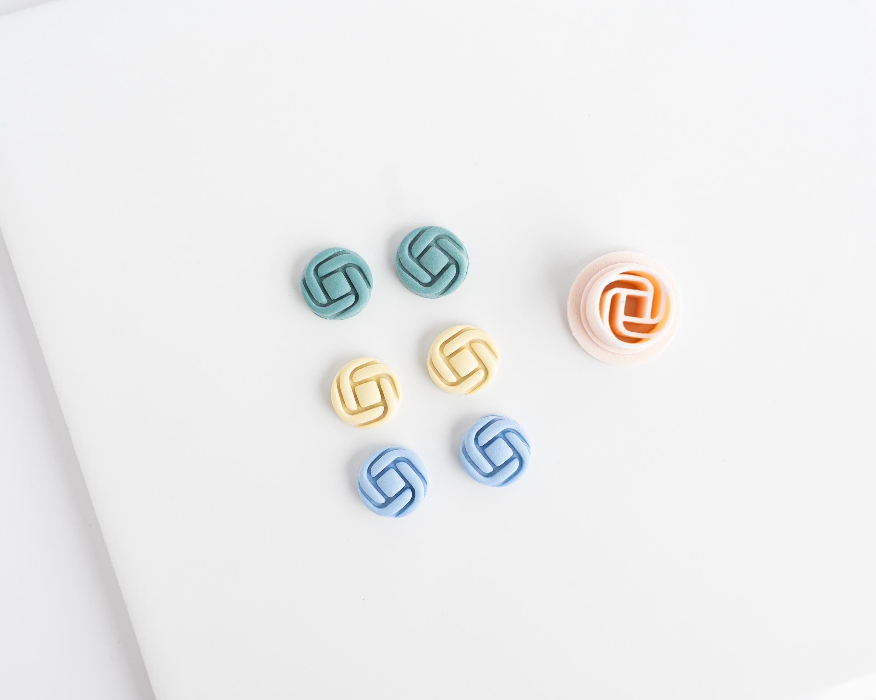 Celtic Knot Stud