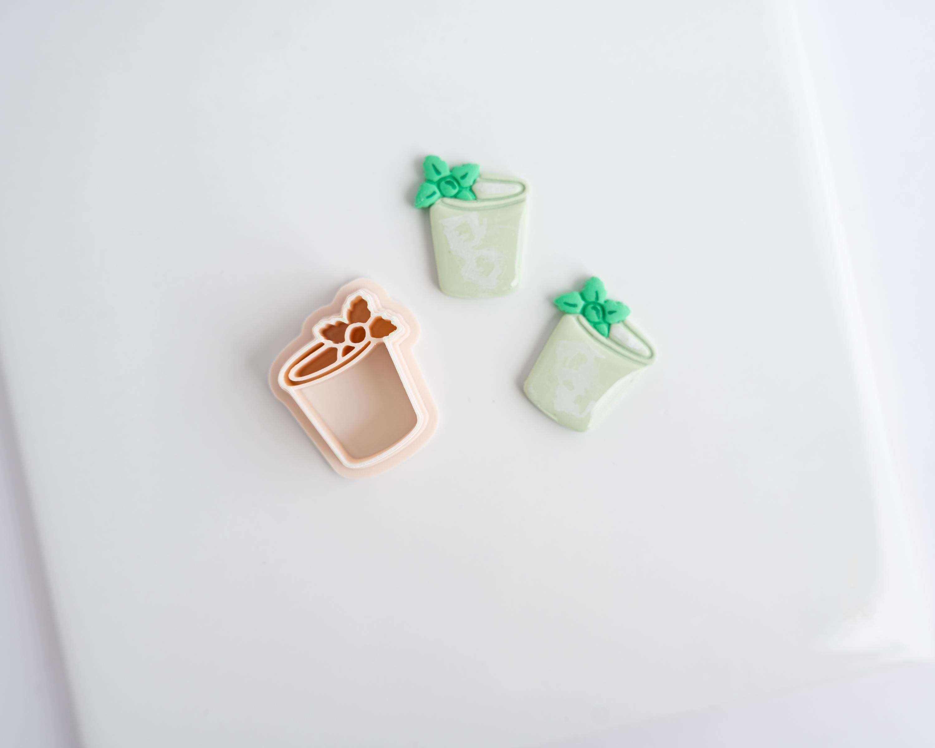 Mint Julep - Derby Collection - Embossed Cocktail Clay Cutter for Polymer Clay