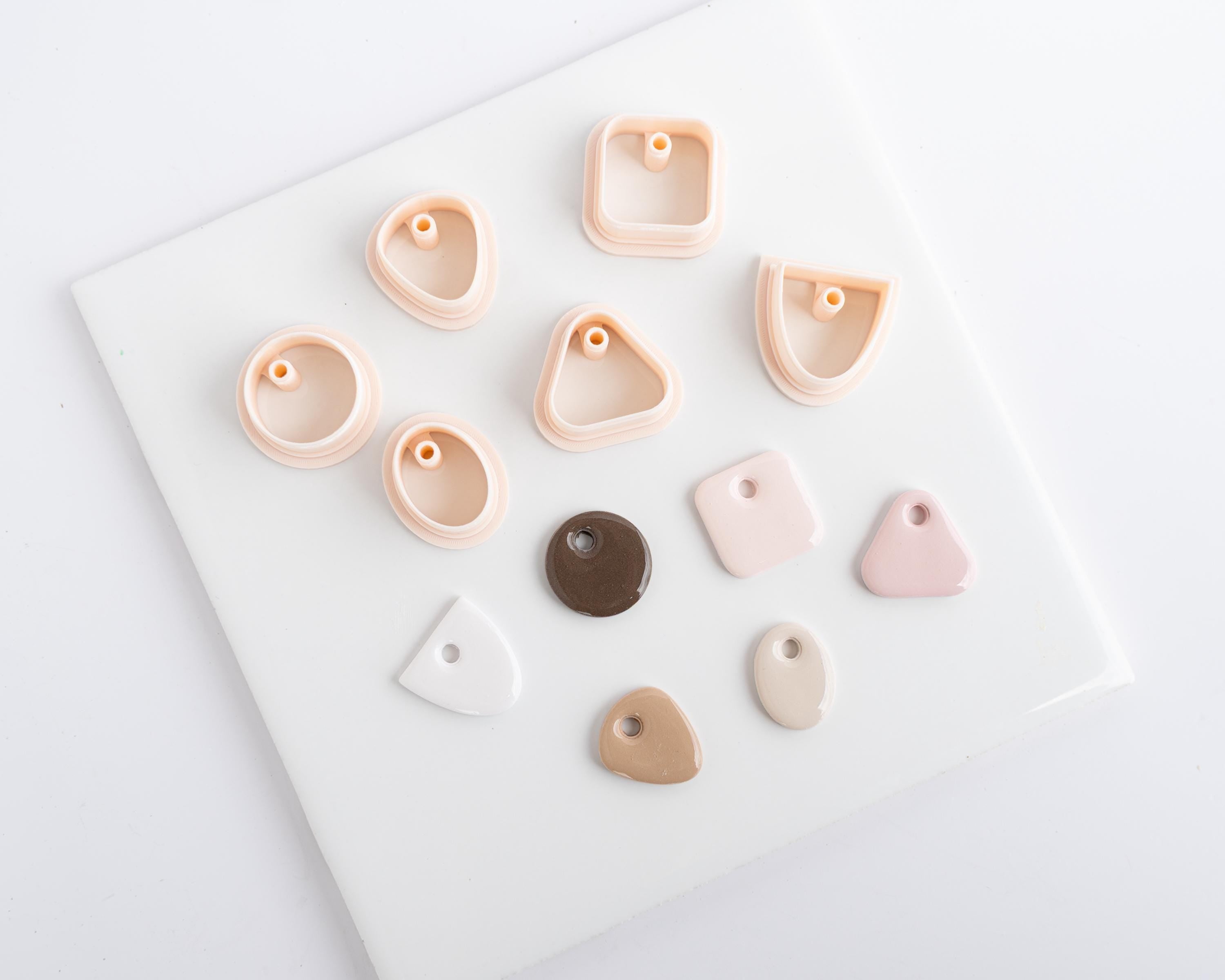 Basic Shape with Hole - Clay Cutter